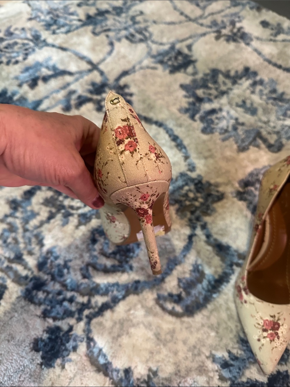 Coach Floral Pointed-Toe Women’s Pumps - Cream with Pink Rose Detail - Picture 3 of 6